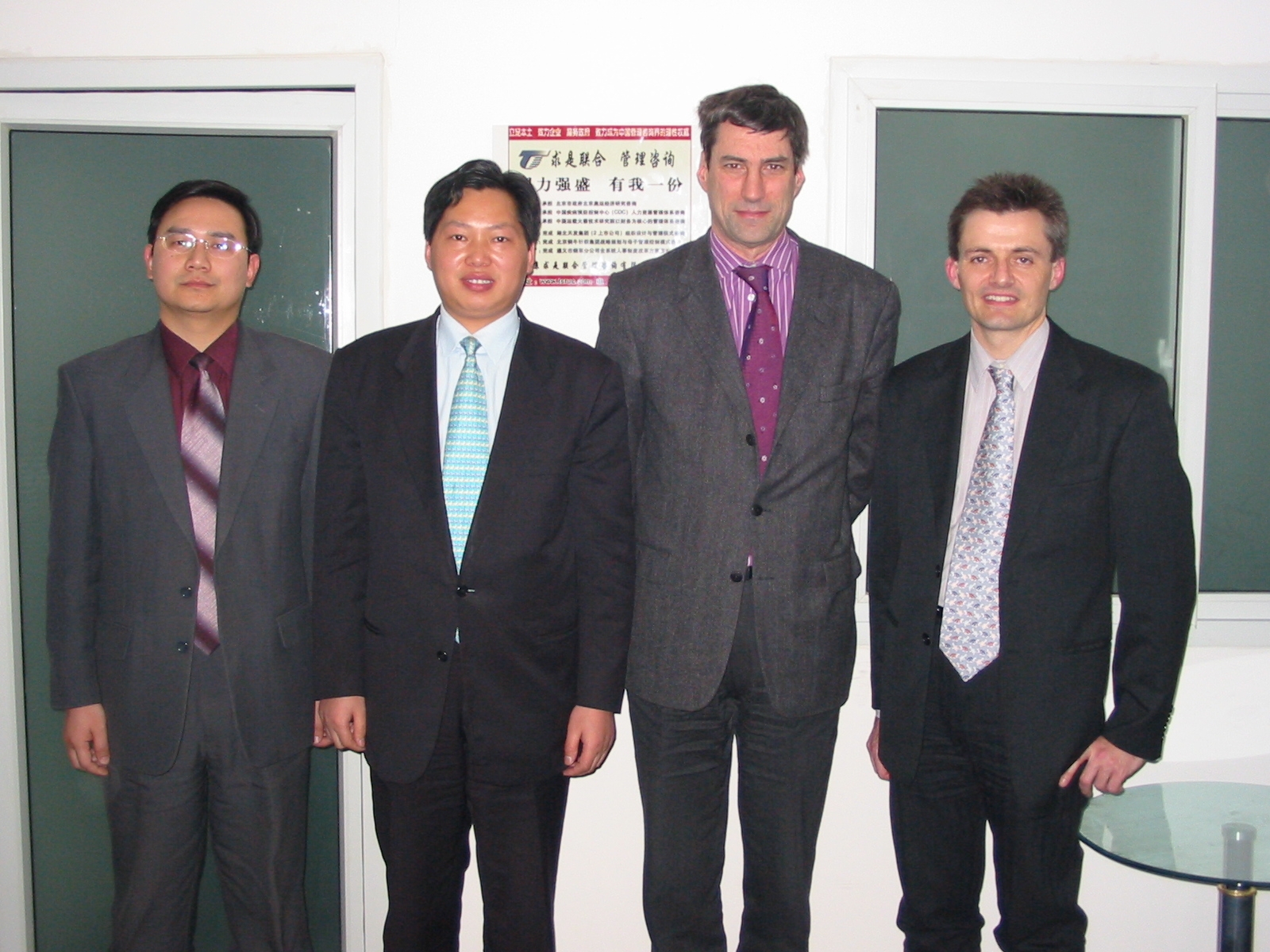 2004年法國(guó)PMGI公司董事長(zhǎng)、CEO Jean Graciet來(lái)我司訪問(wèn)、交流